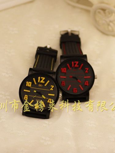 厂家货源 qf男士复古立体数字硅胶手表 大表盘休闲款 速卖通热卖